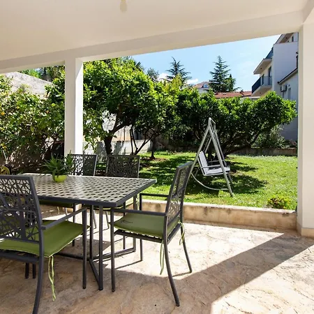 Fortunella 公寓 *